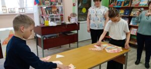 В космос скучных не берем