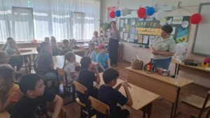 Восьмой день в пришкольном лагере: Куклы-обереги, искусство и история! 🎨📚