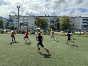 Сегодня в пришкольном лагере жарко! ⚽️🏆