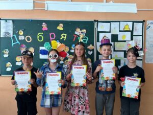 Десятый день в пришкольном лагере: Здоровье, творчество, помощь природе и дружба народов! 💖🌍