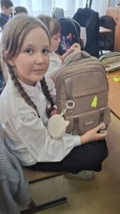 Сегодня  сотрудник ДТД и Молодежи Трошина Янина Ивановна провела занимательный мастер-класс