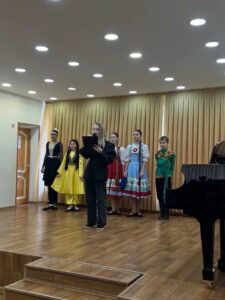 30 октября учащиеся вторых и 4 "б" классов посетили концерт, посвященный Дню Народного Единства