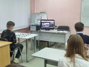 Ученики 6-11 классов погружались в историю со Сбер-уроками